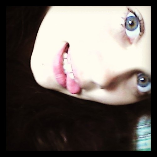 […]ficaria com você bem mais bonita, ficaria com você mais colorida, ficaria com você, com vocêeeeeeeeeeeeee[…]
