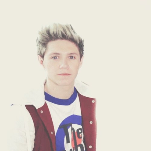 FOLLOW @hiddlesnarry SINCE SHE GAVE YOU A [[FREE FOLLOW]]