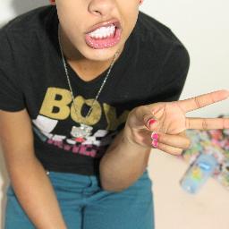 BananaBearBoo1's profile picture. Arianator, selenator, belieber, lovatic, smiler, directioner, Teen Wolf, Pretty Little Liars, I unfollow back. You see that follow button? Tap that.