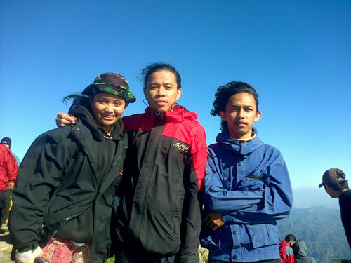 Perlahan tenang~