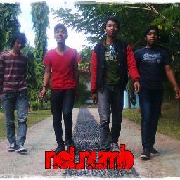 noLnumb Are Kesol, Uciel, Rudy, Adul, Dirza , 

Ibrahim (add. Guitar)

CP/WA: +6289660613326 | Download: http://t.co/yYMRum3Nrn 

Semangat kami #seduLur_noLnumb