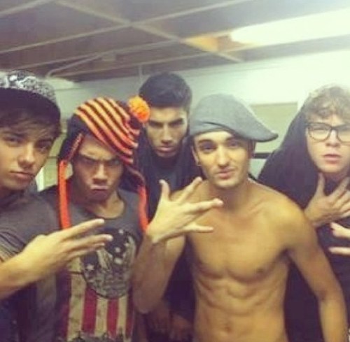 LeWantedBieber's profile picture. 6 boys changed my entire life.