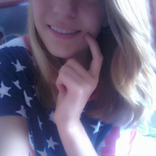 I am a proud Mainiac, 2/5 following :) TMS 10-04-13 & Daan 04-07-13 + een tweet van TMS