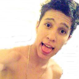 - Aquele que suα filhα tentα pegα e seu filho tentα imitαr
~○ Abααiixo dє Dєus ,E αciimα dos tяouxαs. ;)