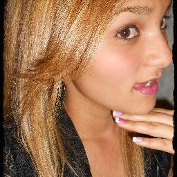 → Euu queroo.
Euu PossO.
Euu coonsiigO ←
●๋• Siimplees αssiim ~
Twittando até o fim! ;p