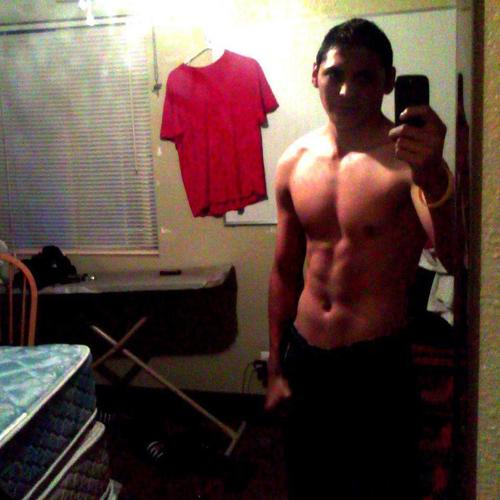 simon_ochoa1's profile picture. Hey i'm Simon and i'm 19 &
Follow Me and I'll Follow BACK!