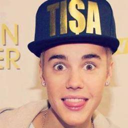 i'm Belieber #BELIEVE #NEVERSAYNEVER @justinbieber i love u baby please follow me one day