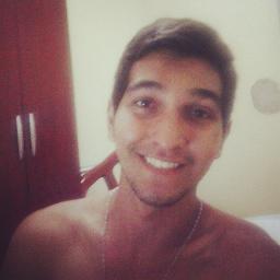 Estudante da UEPB, 19 anos, Proprietário da ALP - Agripino Lubrificantes e Peças, praticante de natação, muito prazer! ;D