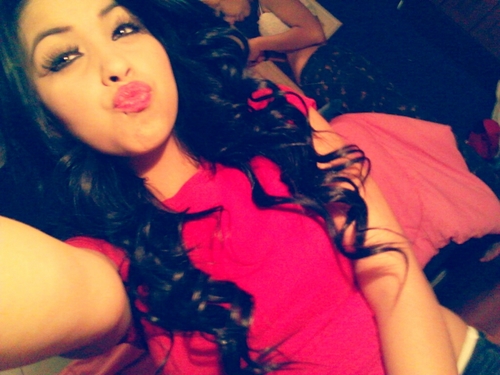 Kimberly 	✌ , no school , single ❤	, and fuck outta here w. bs . add me on Facebook :D