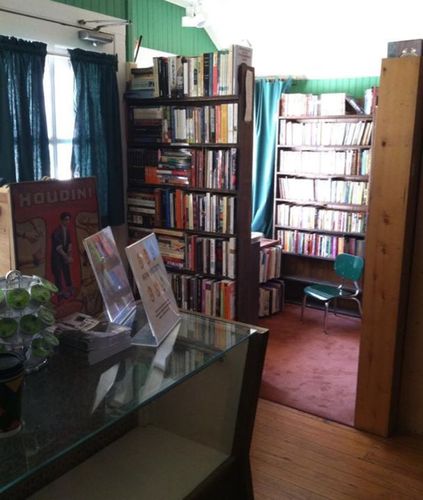 TheCBookworm's profile picture. The awesome second-hand bookstore in the quaintest town you ever did see. 79 North Main Street Cranbury, NJ 609-655-1063 cranburybookworm@yahoo.com