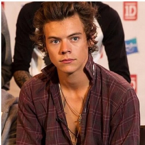 Please follow @dangeredstyles ? ily:)