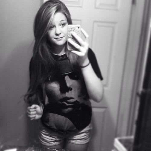 16
Canadian girl
Singlee
Snapchat- lydia.anne1