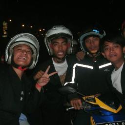 Gamau BANDEL lagi gue , pengen fokus UN !!