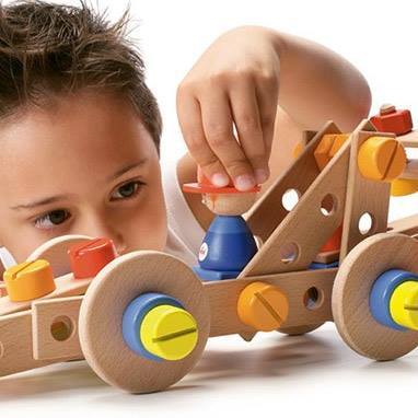 We follow and love the world of building toys. Check us out at http://t.co/rgDKxFGiNk