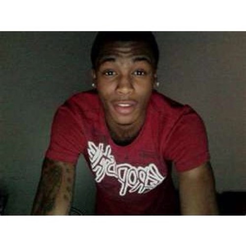 FrankieSimmon13's profile picture. Male model - 22 - newyork - yankees -celtics