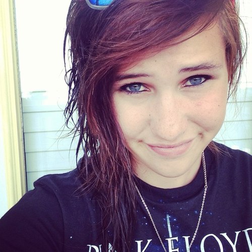 monstersarerawr's profile picture. Hi, I'm Megara. I love concerts and mosh pits and watching anime and playing video games with my boyfriend :) My favorite games are any Legend of Zelda games:)