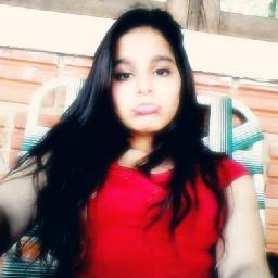“La persona feliz crea su propia felicidad'' 

dejo mi facebook:   http://t.co/gbmNmA7CsD