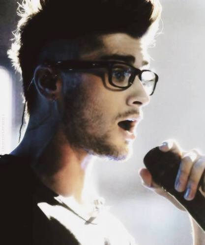 VAS HAPPENIN ?