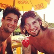 Se vem aqui so pra falar merda entao vasa ,aqui e Munhoz & Mariano pra sempre! Dona Ste
