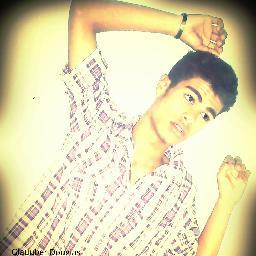 Oiie Tenho 16 Anos Sou Estrovertido Amu Meus Amigos! s2 'Amu Tirar Fotos cm os Amigos e etc..Er Isso Ai jente Sou Assim e nn oq dizem =)