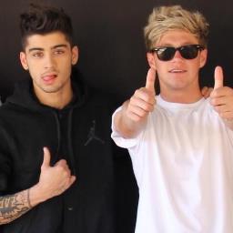 Sendo do jeito que você é, é o suficiente!!
-One Direction