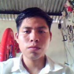 que onda raza, aca echando twitter