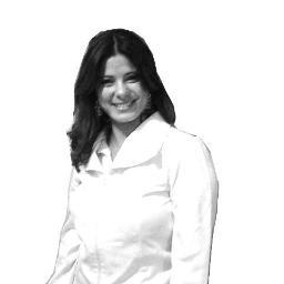 Esteticista, Pof: de Canto, mãe, filha, amiga, irmã, ovelha e acima de tudo, serva do Deus Altíssimo.