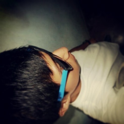 Me gusta invitarr a mis amigoss a comer y al cinee.. :* :* 3 3