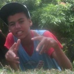 A vida me ensinou a nunca desistir nem ganhar nem perder mais procurar evoluir