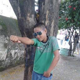eu amo futebol ,assisto panico na bande tudo domigo