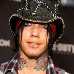 Fake do Guitarrista da Banda Guns n Roses @DjAshba
@ClubeFollowBack
