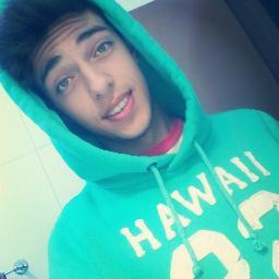 -   Posso ser carinhoso mais ao mesmo tempo posso ser chato depende tudo de você      (; (: