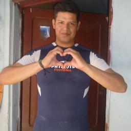 soy un chavo muy buena onda y divertido 
me gusta la casion michael jackson 
me gusta tambien la casion de camilo sexto ricardo atjona y me gusta aser amigos