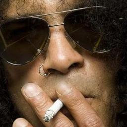 Twitter de zoa do Slash. @ClubeFollowBack