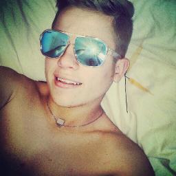 Amo minha namorada ♥ / Instagram: p_henriqueb