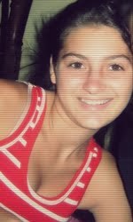 As critiiiicas não me abalam
os elógiiiios não me iludem. 
Sou o que sou não o que diiizem. NÃO JULGUE:
Flamenguista na aveia ♥