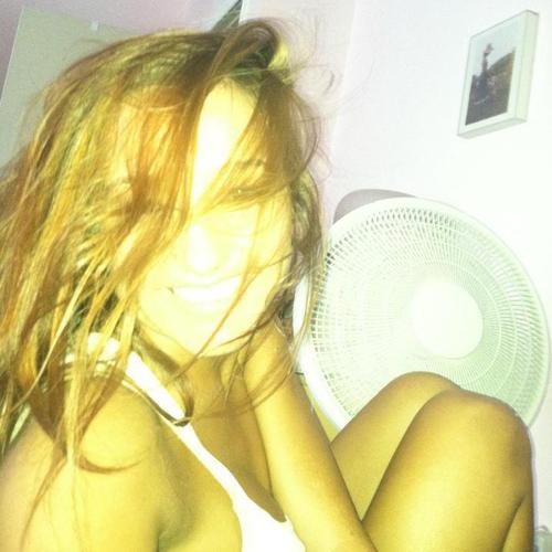 yaabzz's profile picture. let your smile change the world.. but dont let the world change your smile.