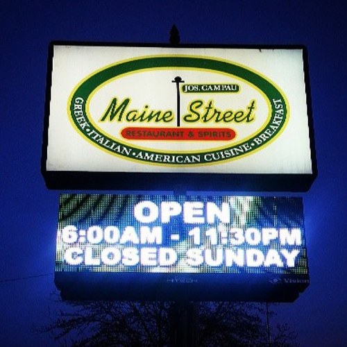 Maine Street Restaurant & Spirits | Greek, Italian and American Cuisine | Family owned and operated since 1999 | 313-368-0500 | Catering options available