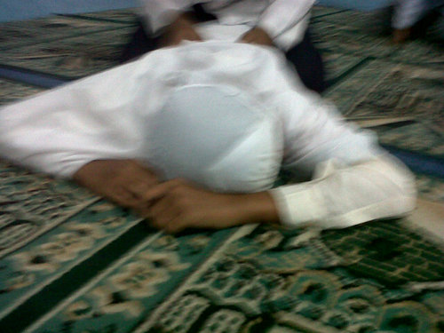 Di bajak twiter aku ukhhh.