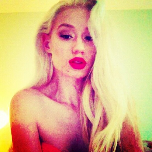 Iggy The Boss You Niggas Wish You Was Me So Stfu & Have A Seat