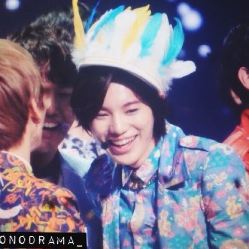 jailed acc of @ldaysungjong || crying bc i didnt ask for this