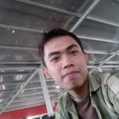 Hobi suka membaca, kuliner, dan travelling