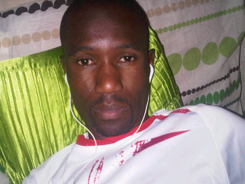 Sifisokhoza5's profile picture. Never mind wat happening abt me mind ur own bsnuss nd dnt bother ur slf bcz lot of dem dey do tried bt dy failed so dnt also don't pull into ur house wile u c t