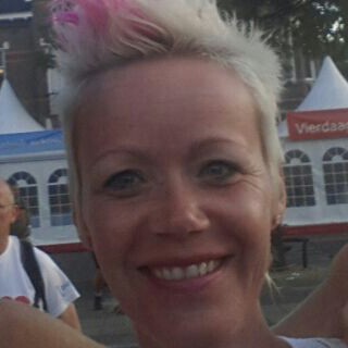 sarisjexxxx's profile picture. Hairstyliste,Moeder en lekker Mezelf;-)