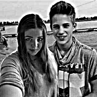 Mainiac ♥ 0/5 ♥ Reiniac♥ Nilsiac♥ Daaniac♥ Oweniac♥ #PinkFluffyTeam ♥