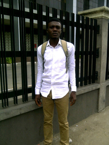 easy going dude,,no palava,no wahala,juxt living ma lyfe d way it comes.