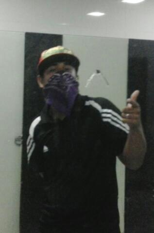 sou simplesmente eu, um pessoa com sonhos, objetivos