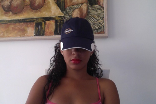 aykarlota's profile picture. 