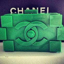 Women Should Be Two Things- Classy && Fabulous. 
*Coco Chanel*