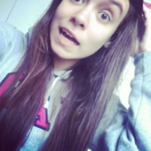 instagram: @Laauuriinhaa
